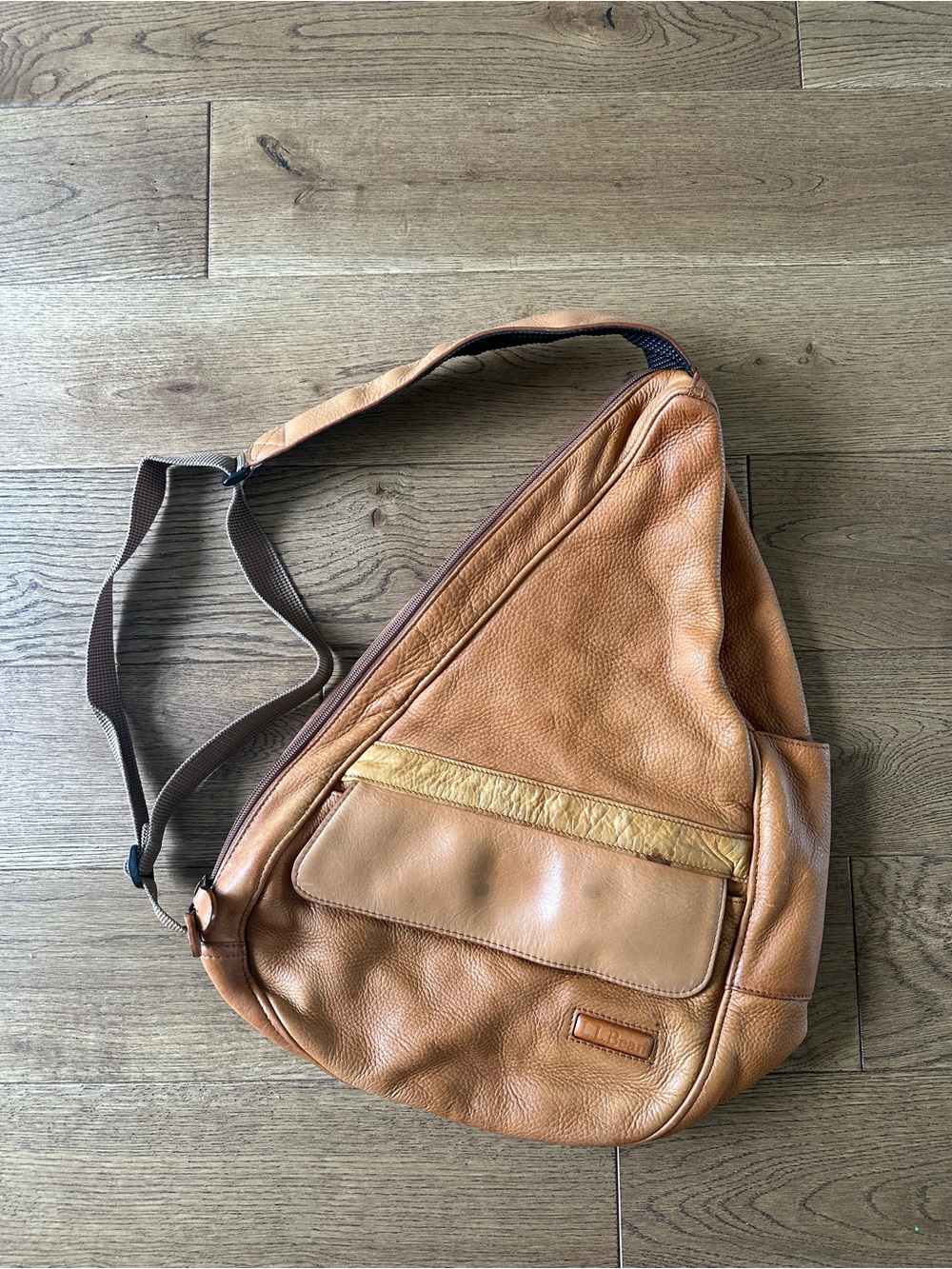 VINTAGE L.L.Bean Genuine Leather Crossover Backpack